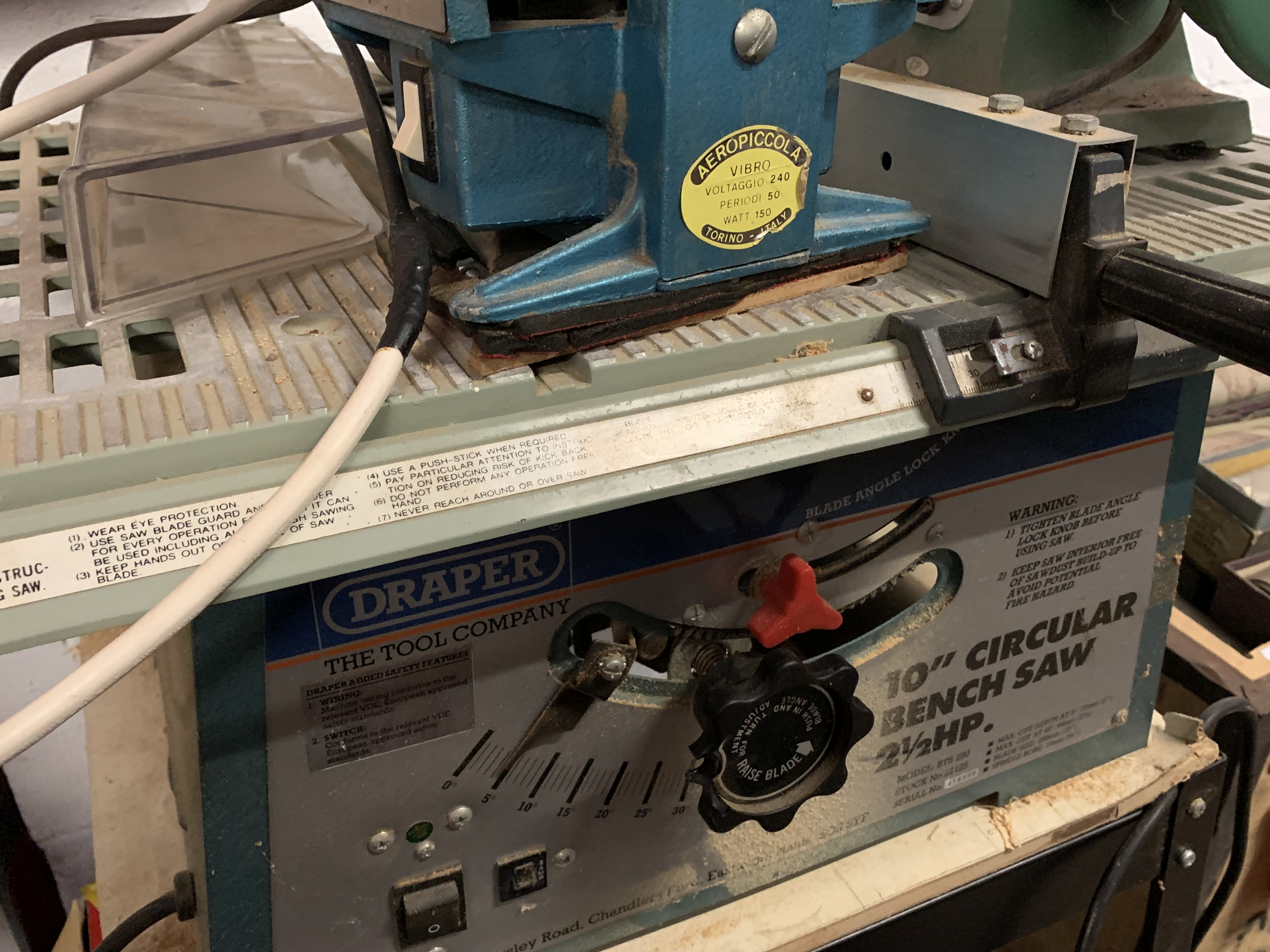 TOOLS - Draper 10ins circular saw bench, bench grinder, scroll saw and an assortment of other - Image 2 of 6