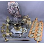 BRASSWARE - Pickwick themed horse brasses and others on leather straps, other brass and ornamental