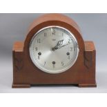 SMITHS ENFIELD CHIME STRIKE MANTEL CLOCK - (with pendulum and key), 23 x 28cms