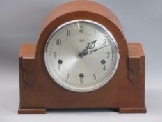 SMITHS ENFIELD CHIME STRIKE MANTEL CLOCK - (with pendulum and key), 23 x 28cms