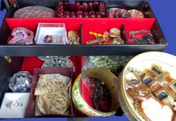 VINTAGE & LATER JEWELLERY - within a jewellery box and cylindrical trinket box including silver