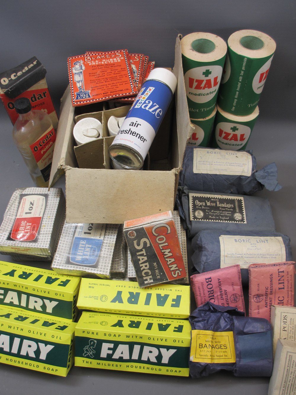 VINTAGE ADVERTISING - residual contents of a shop in various boxes to include Sopo dry soap 1d x - Image 4 of 6