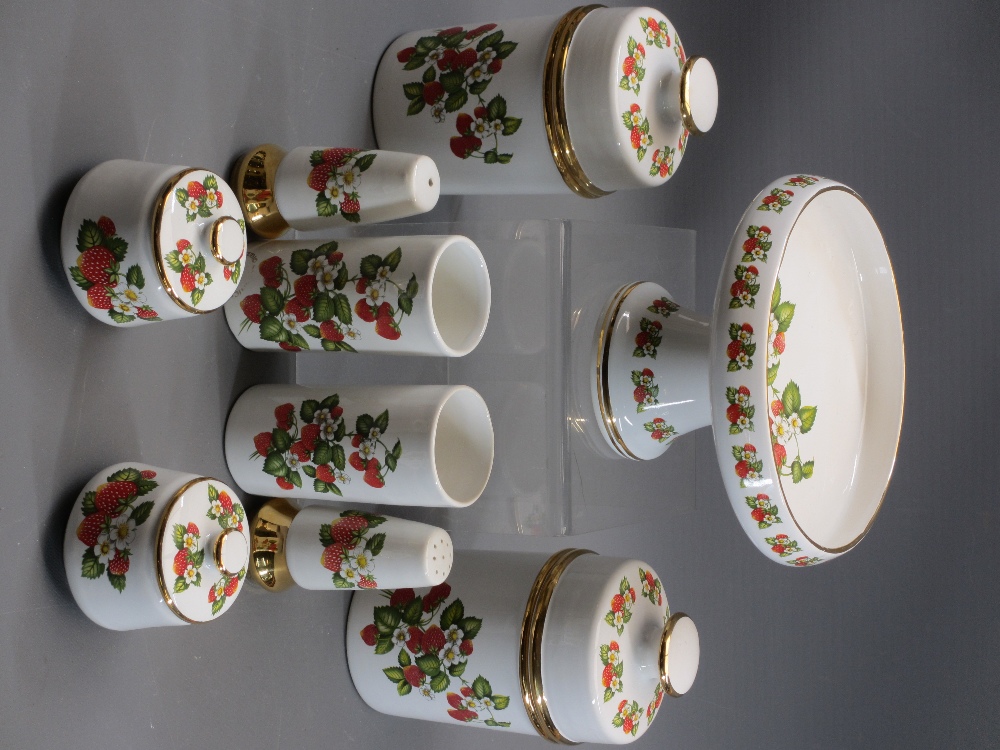 MIXED POTTERY & PORCELAIN TABLEWARE and decorative plates group, makers include Portmeirion pottery, - Image 4 of 4