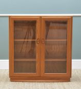 ERCOL PALE ELM 'WINDSOR 810' BOOKCASE/DISPLAY CABINET, glazed doors, adjustable shelves with plate