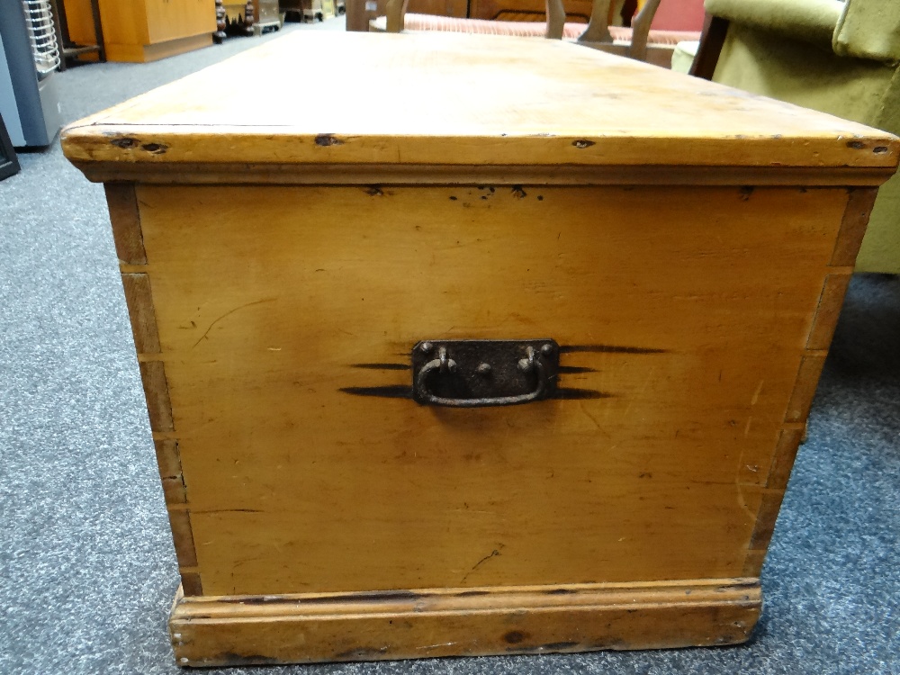 GOLDEN PINE TOOLBOX OR TRUNK, interior with candle box and lined in late Victorian newspaper, 41h - Image 6 of 24