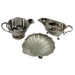 SMALL SILVER, 3 ITEMS to include a scallop shaped dish on three ball feet with glass insert, Chester