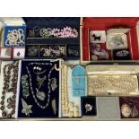 QUALITY VINTAGE & LATER COSTUME JEWELLERY to include silver, enamel, cultured and simulated