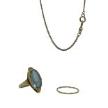 9CT GOLD JEWELLERY, 3 ITEMS - 7.8grms to include a lady's dress ring with facet cut oval synthetic