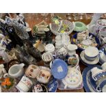 MIXED POTTERY, PORCELAIN & CABINET WARE GROUP - including part tea and coffee sets, figural and