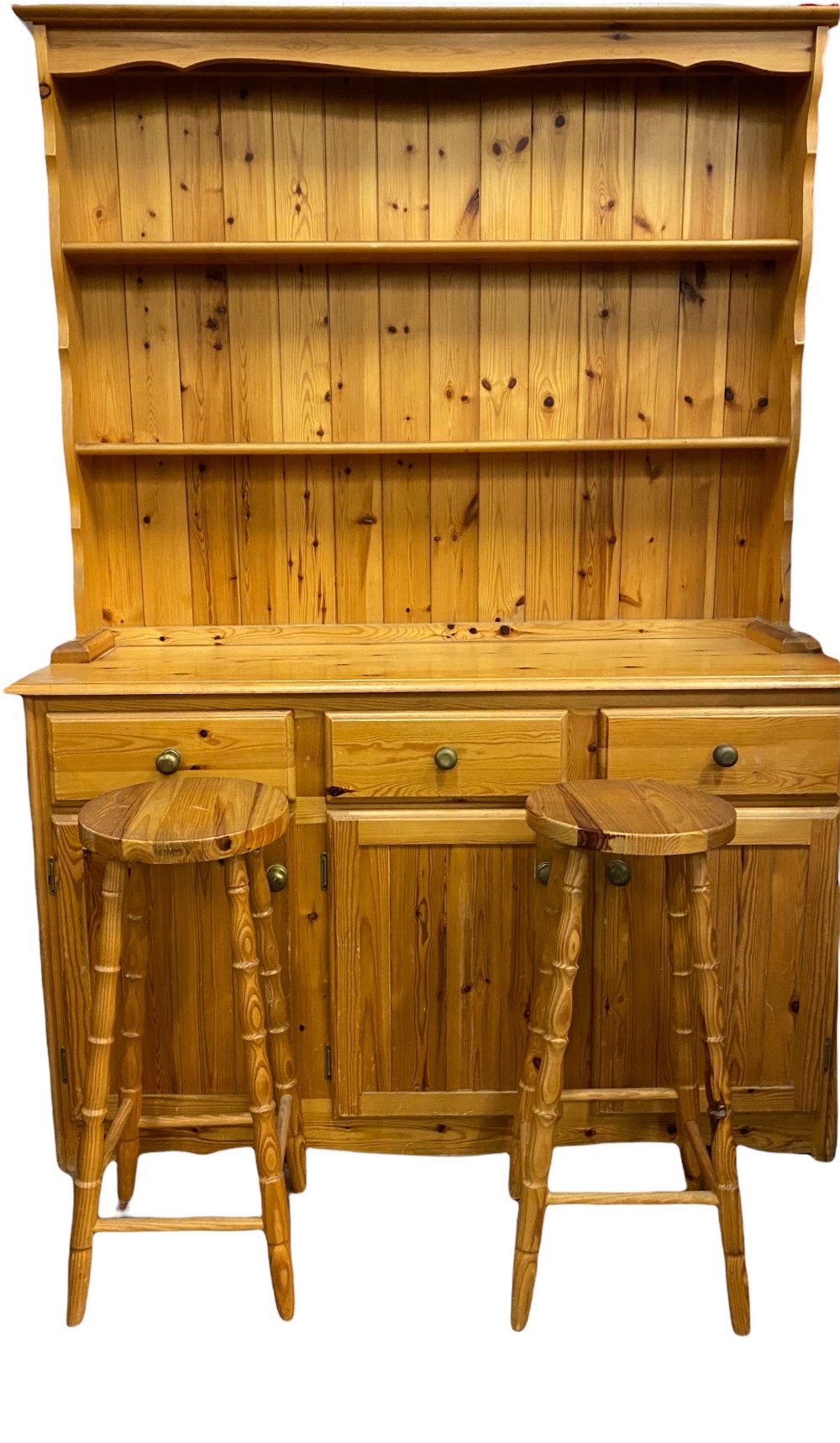 MODERN PINE FARMHOUSE DRESSER, 185cms H, 135cms W, 46cms D and two pine 'bar stools'