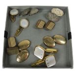 9CT GOLD, SILVER & OTHER GENTLEMAN'S CUFFLINKS, 5 PAIRS - the oval 9ct pair with part engraved