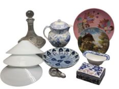 KANGXI PERIOD (1661 - 1722) BLUE & WHITE 22CMS DIAM DISH, mixed pottery, porcelain and glassware