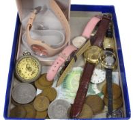VINTAGE & LATER, MAINLY BRITISH, COINAGE - two collectable crowns and a one pound note with a