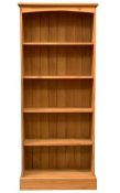 MODERN PINE FIVE SHELF BOOKCASE, 178cms H, 75cms W, 30cms D