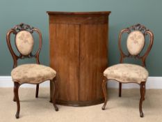 ANTIQUE MAHOGANY BOW FRONTED CORNER CUPBOARD, 108cms H, 73cms W, 50cms D and a pair of antique