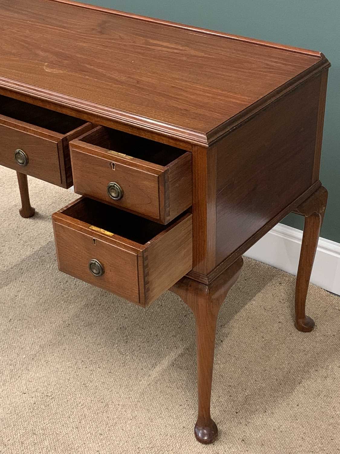 MAHOGANY KNEEHOLE DESK/DRESSING TABLE with central drawer and two small side drawers, on pad feet, - Image 3 of 4