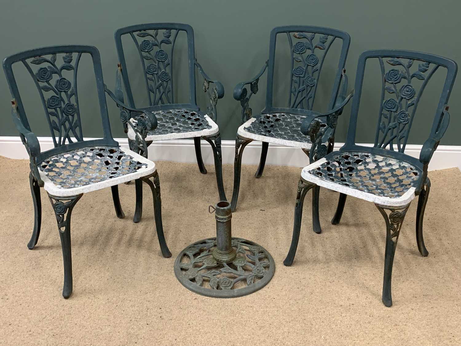 GARDEN FURNITURE - cast metal circular topped table, 90cms diameter, four carver chairs and a - Image 4 of 4