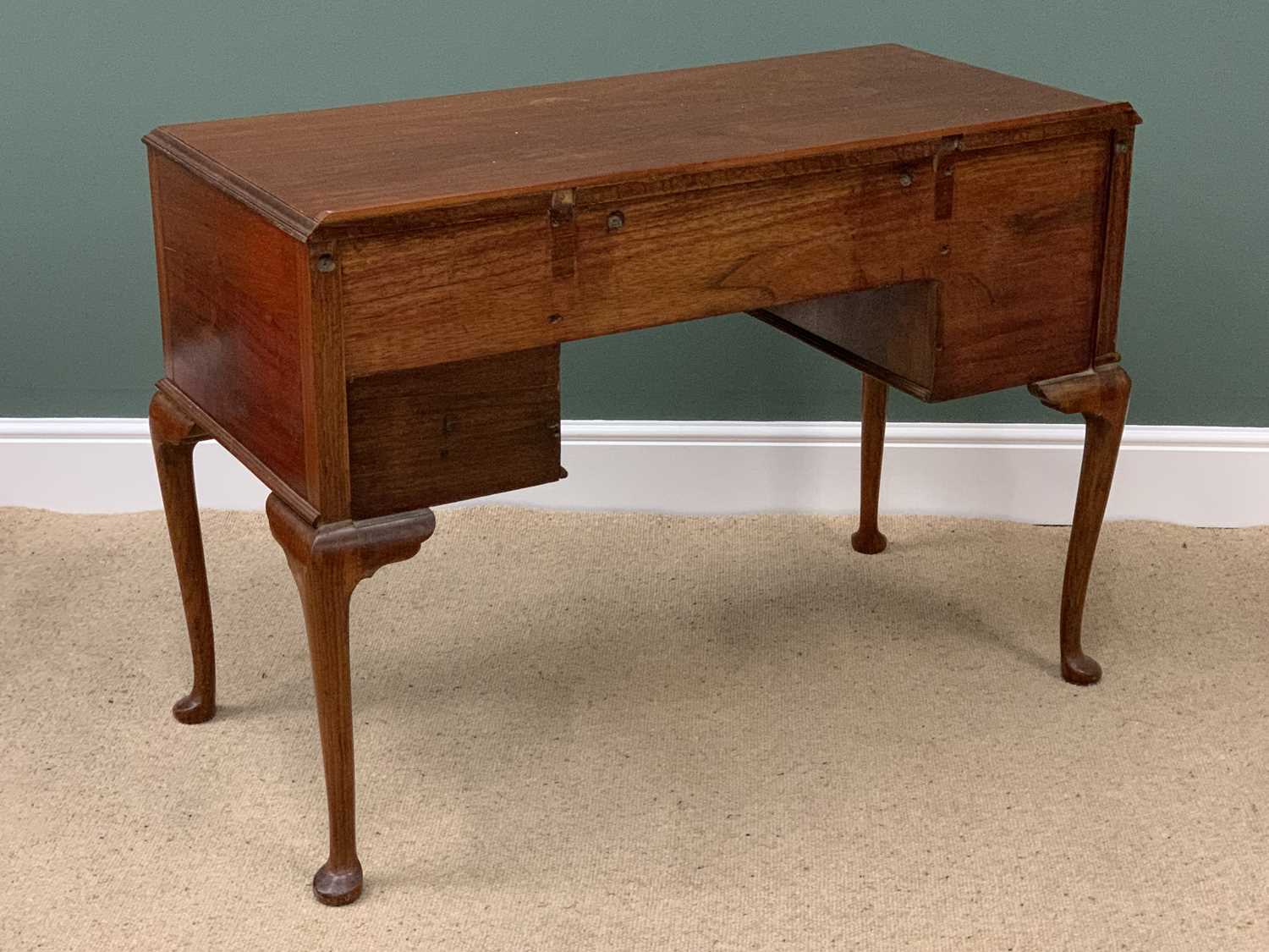 MAHOGANY KNEEHOLE DESK/DRESSING TABLE with central drawer and two small side drawers, on pad feet, - Image 4 of 4