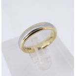 18CT YELLOW & WHITE GOLD WEDDING BAND, ring size J / K, 5.0gmsProvenance: deceased estate Neath Port