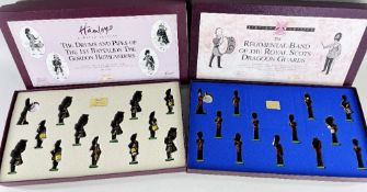 BRITAINS LIMITED EDITIONS: Hamley's set 0179 The Pipes and Drums of The 1st Batallion The Gordon