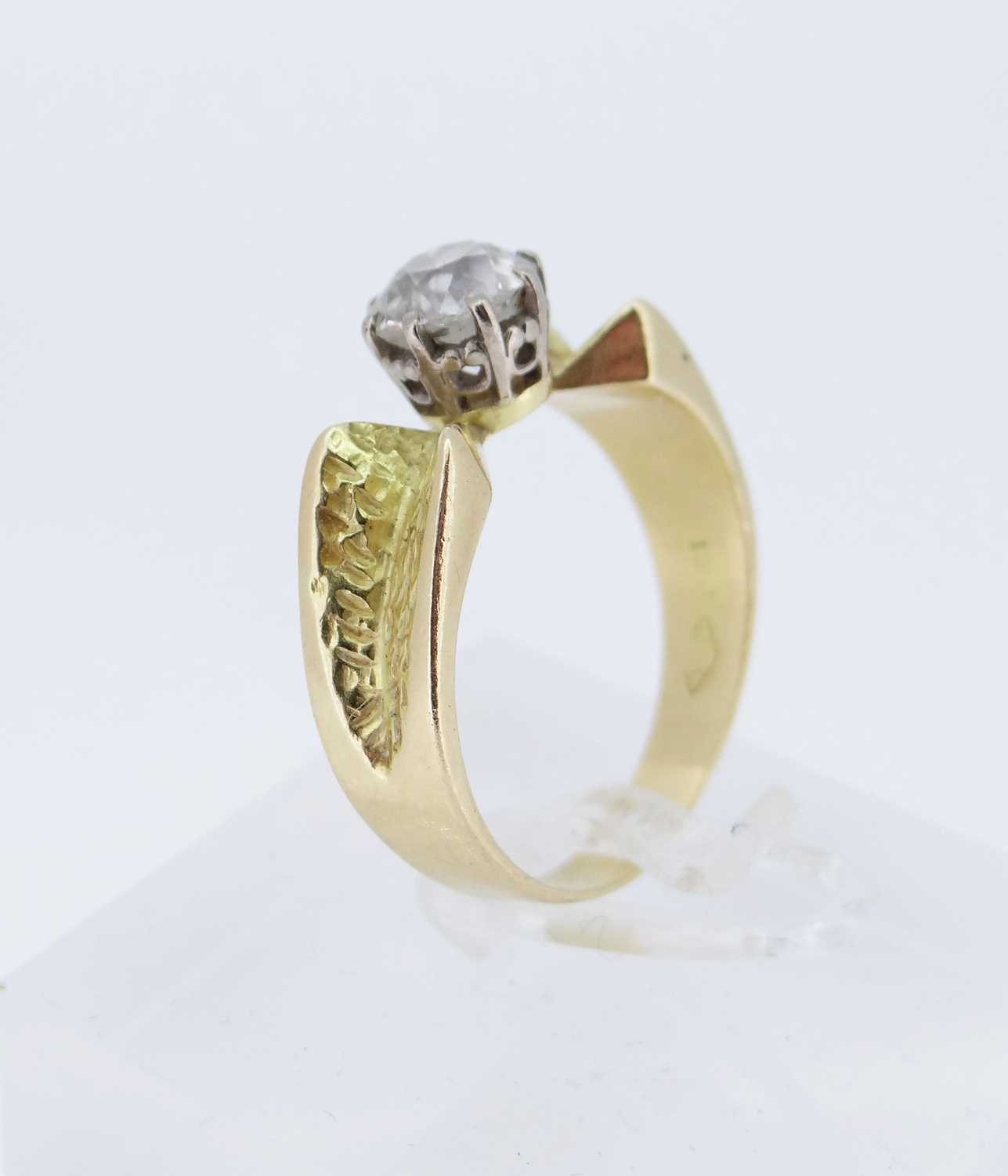 18CT GOLD SOLITAIRE DIAMOND RING - Image 4 of 12