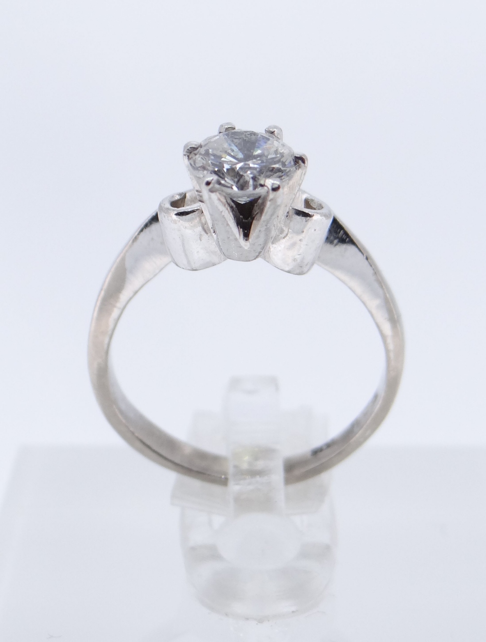 18K WHITE GOLD & PALLADIUM DIAMOND RING - Image 10 of 10