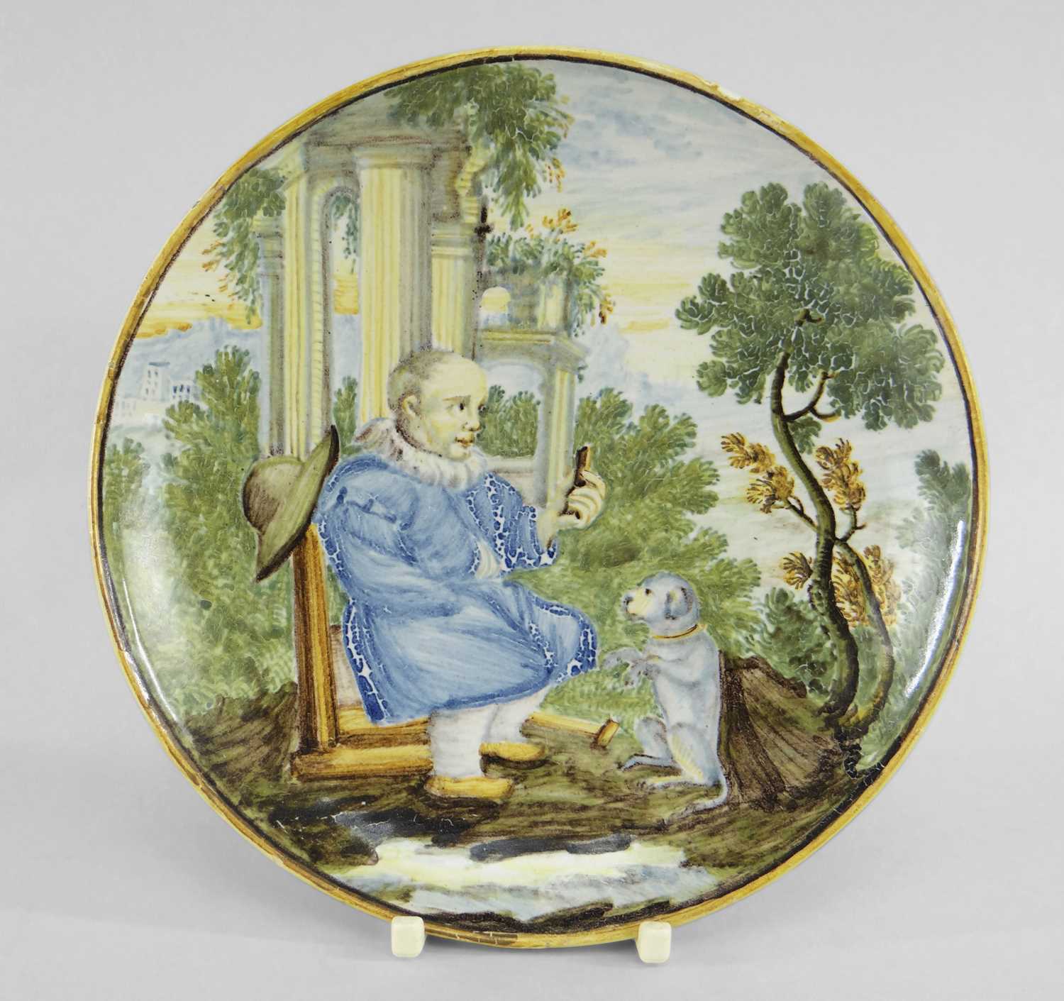 ITALIAN MAIOLICA SAUCER, probably Castelli, 18th Century