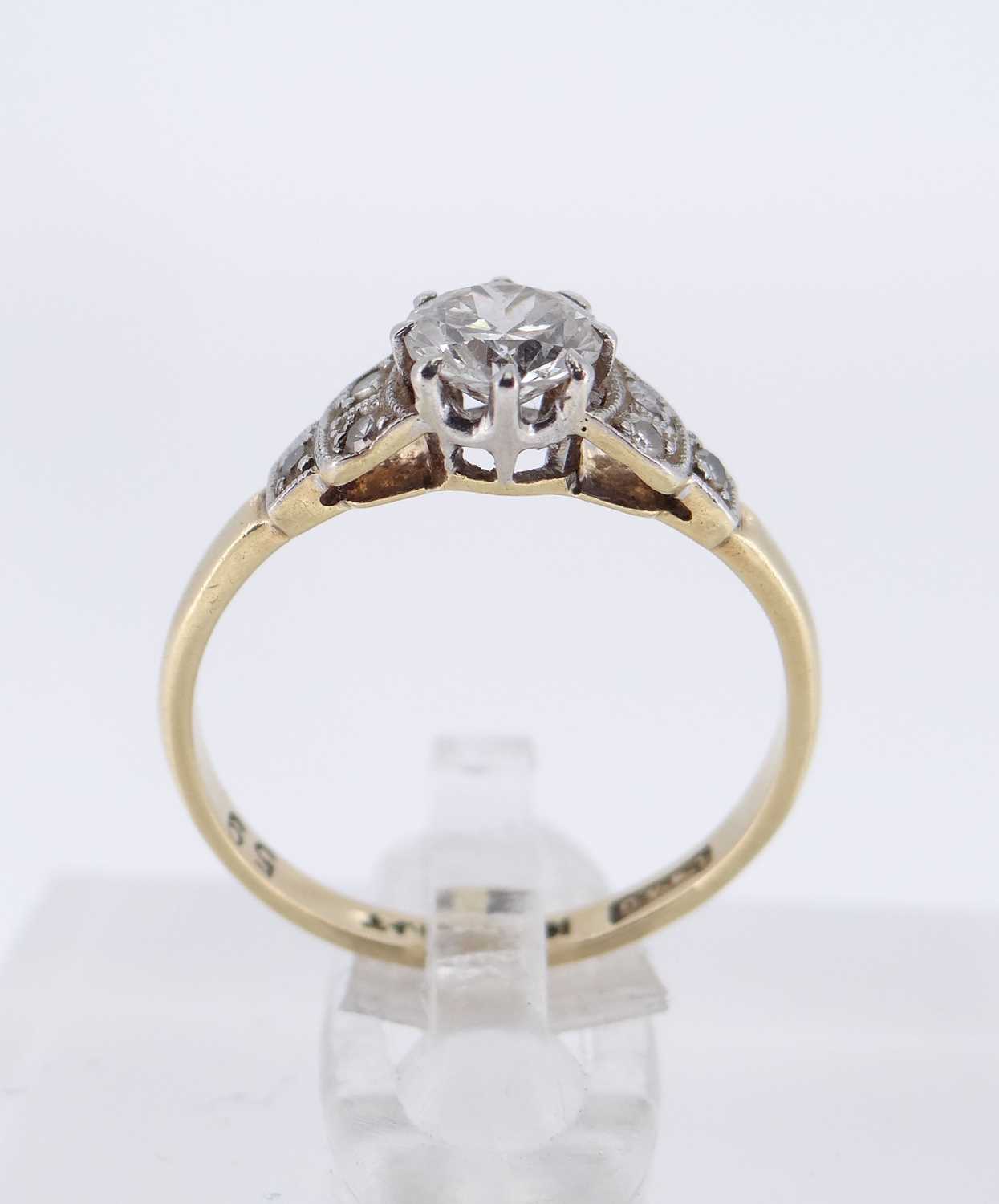 18CT GOLD & PLATINUM DIAMOND RING, the central stone measuring 0.33cts approx. flanked by diamond - Image 2 of 2