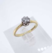 18CT GOLD DIAMOND SOLITAIRE RING, the claw set stone measuring 0.3cts approx., 3.0gms Provenance: