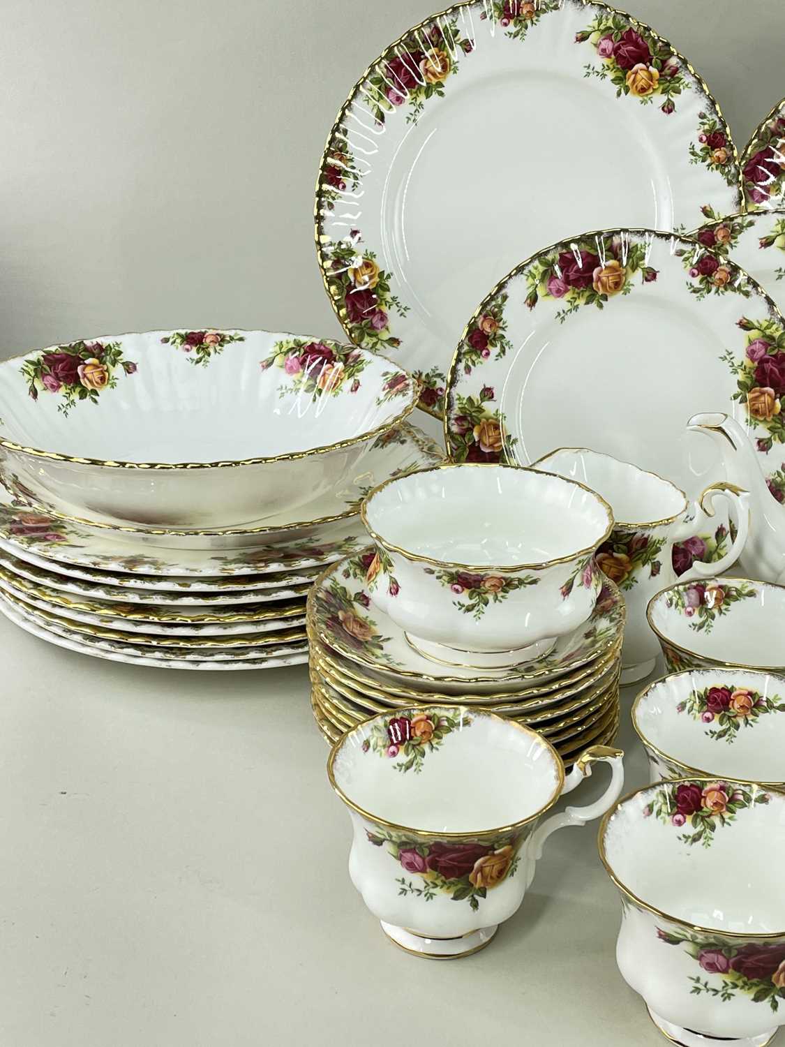 ROYAL ALBERT 'OLD COUNTRY ROSES' TEA & DINNER SERVICE, including teapot, sugar bowl, milk jug, bread - Image 5 of 5