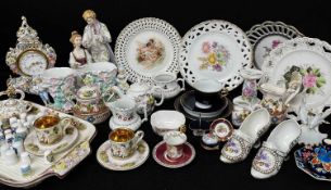 ASSORTED CONTINENTAL ORNAMENTAL CABINET PORCELAIN, including modern Capodimonte tete-a-tete set,