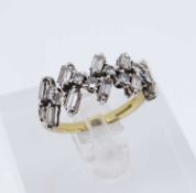 18CT GOLD DIAMOND ZIG-ZAG RING, set with round brilliant and baguette cut stones, ring size O, 3.