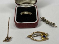 9CT GOLD & OTHER JEWELLERY (4 items) to include a wishbone brooch set with blue stone, heart