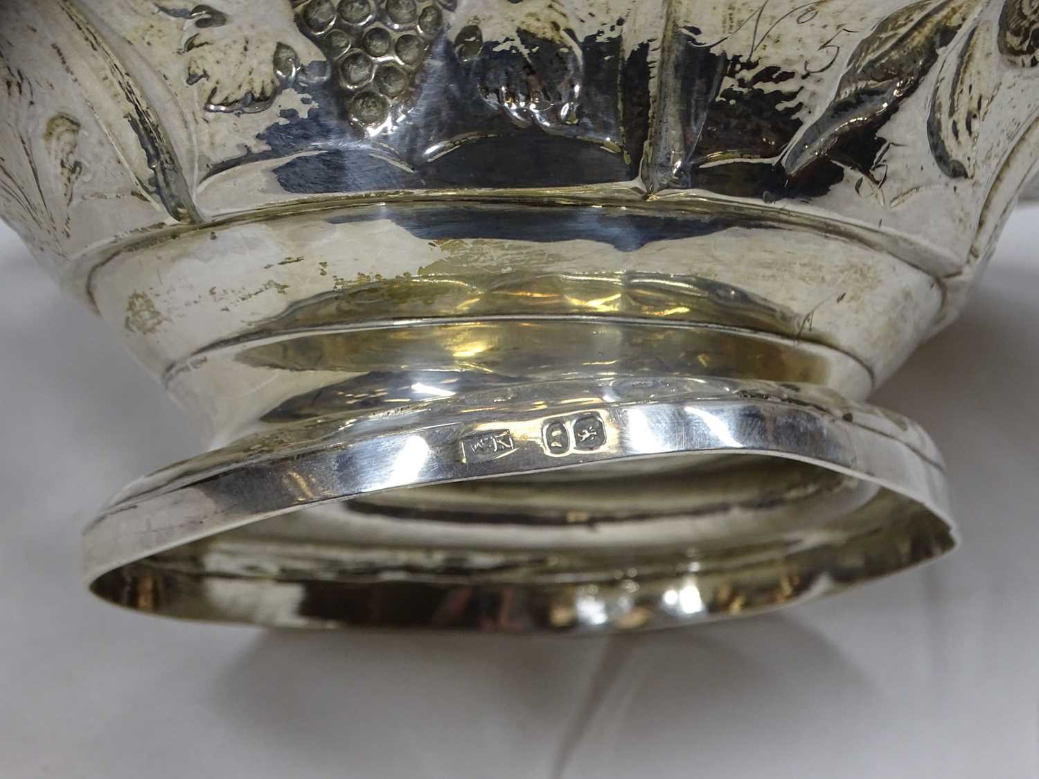 GEORGE III SILVER FRUIT BOWL, London 1781, maker probably Daniel Smith and Robert Sharpe, the - Image 3 of 4