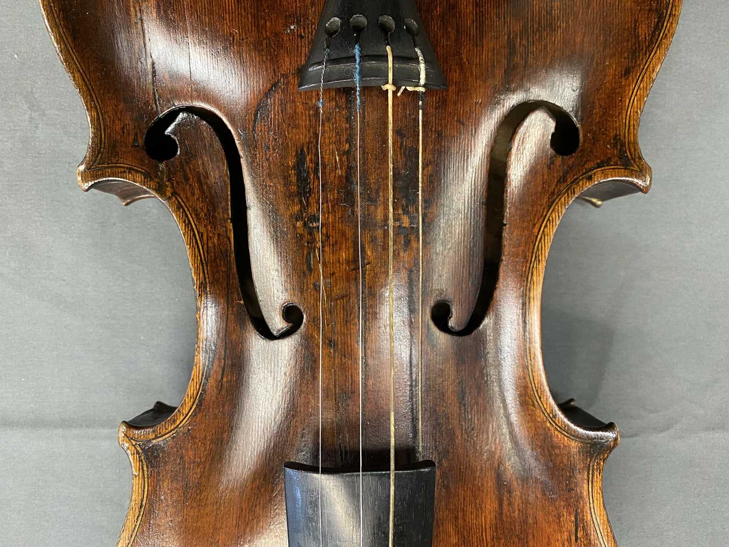ANTIQUE VIOLIN - in hard case with a bow, length of back 36cms, length in full 60cms - Image 3 of 11