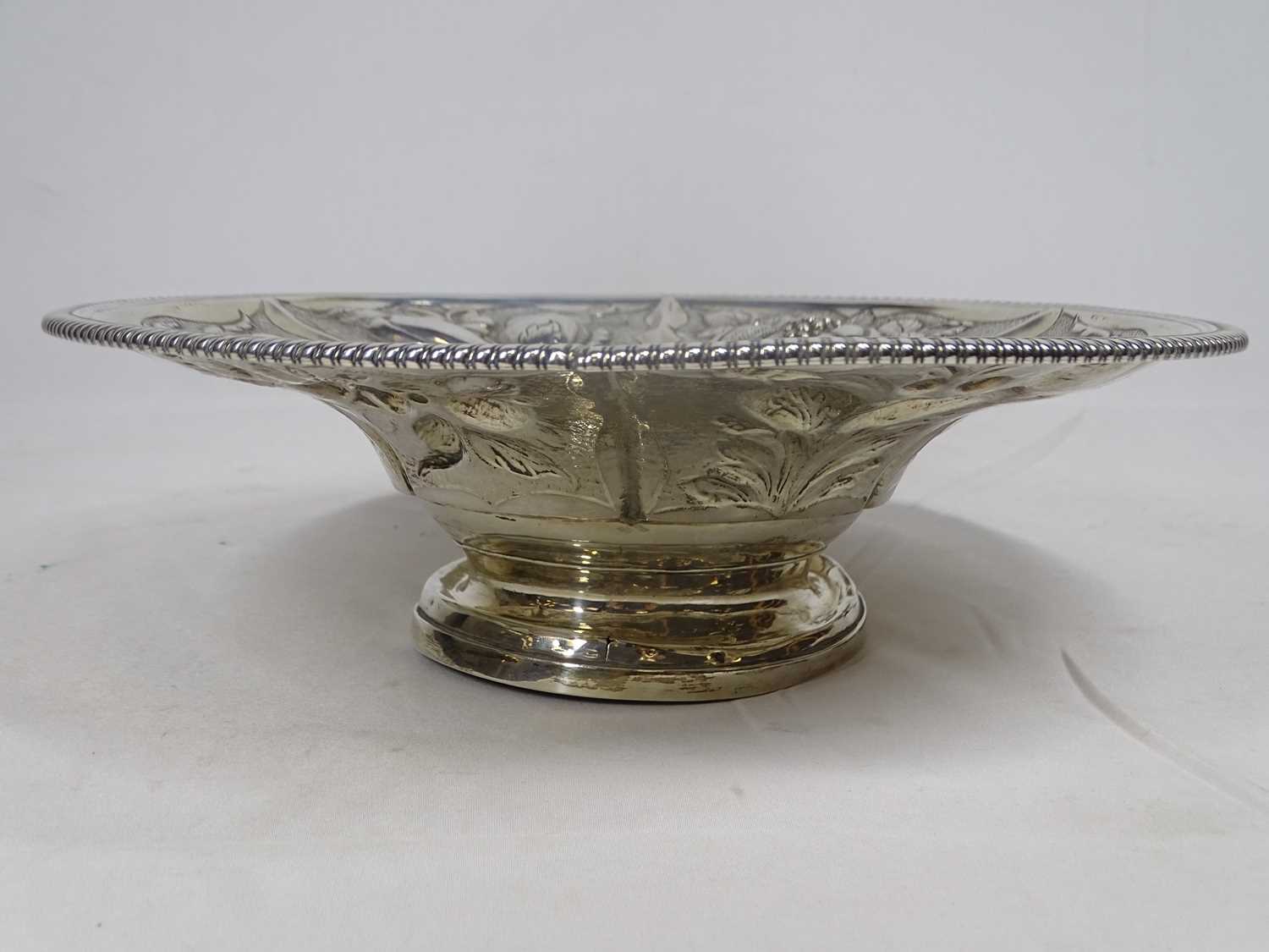 GEORGE III SILVER FRUIT BOWL, London 1781, maker probably Daniel Smith and Robert Sharpe, the - Image 4 of 4