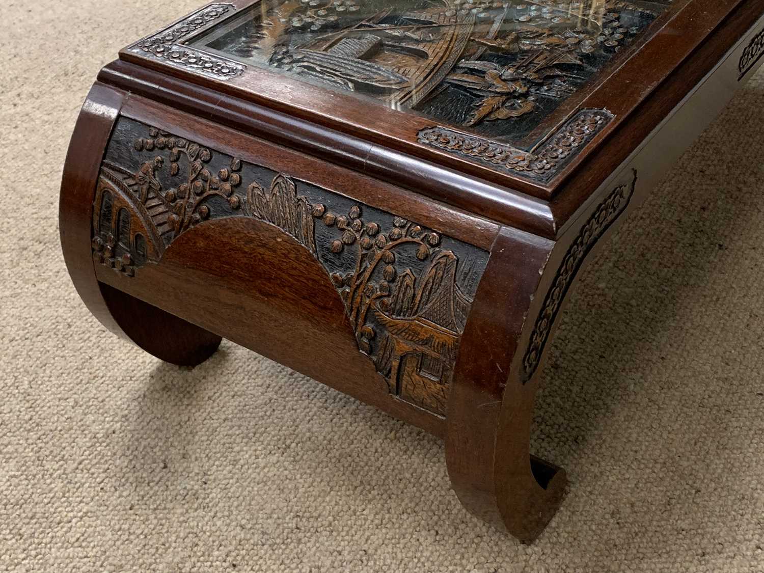 EASTERN CARVED COFFEE TABLE with bowed legs, 30cms H, 90cms W, 38cms D and two Ffrith Chinese washed - Image 3 of 6