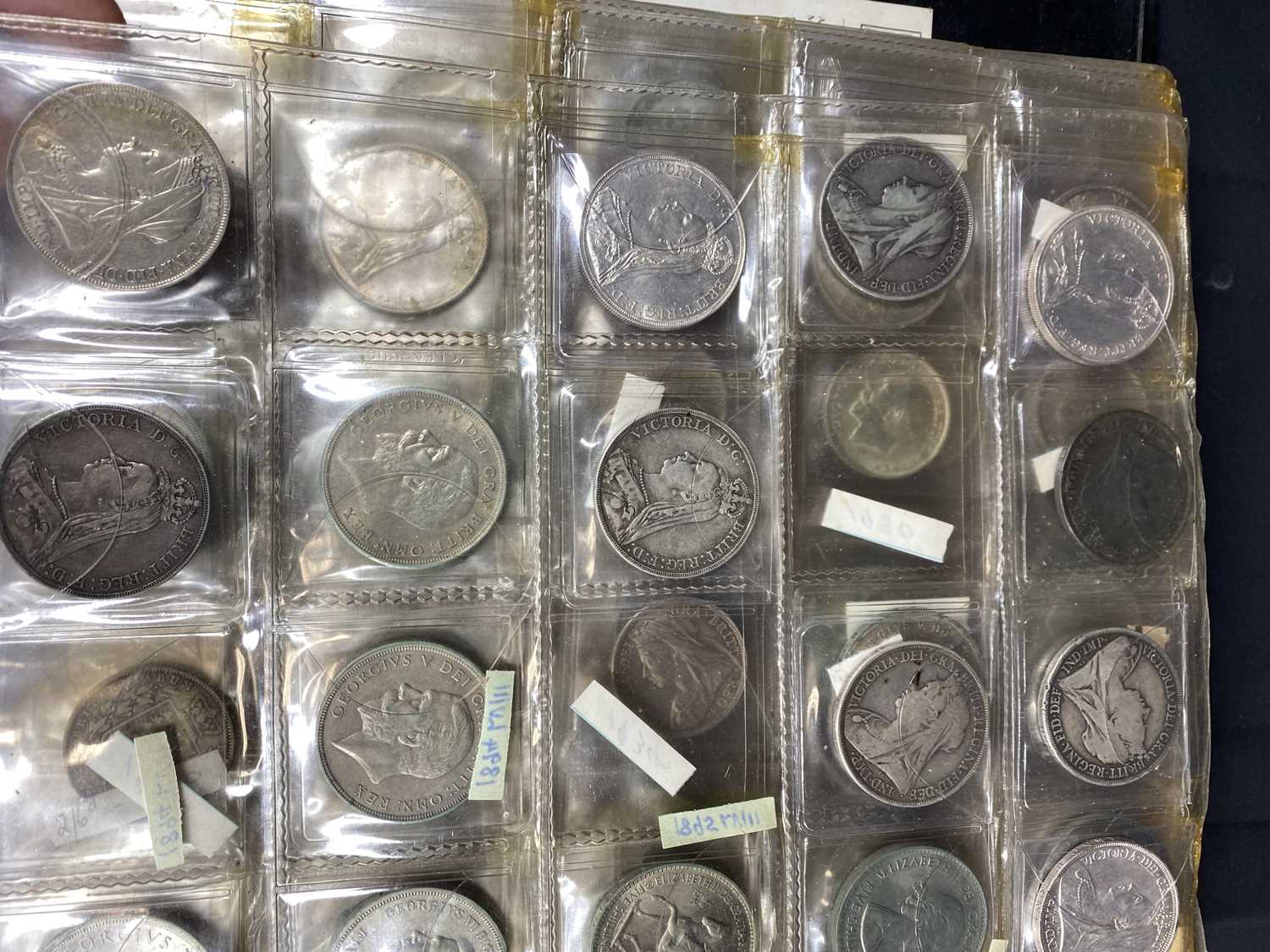 BRITISH COINAGE COLLECTION VICTORIA & LATER - 500 plus coins mainly contained in a single sleeved - Image 2 of 20