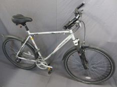 CLAUD BUTLER URBAN 300 ALLOY SERIES GENT'S BICYCLE, Hybrid 24 gear, 121cms H maximum 182cms length