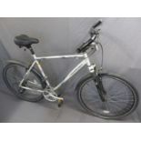 CLAUD BUTLER URBAN 300 ALLOY SERIES GENT'S BICYCLE, Hybrid 24 gear, 121cms H maximum 182cms length