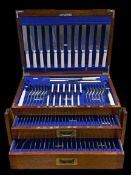 CANTEEN OF CUTLERY BY PEARCE & SONS LEEDS - hinged top lid to a tray and two drawers below with