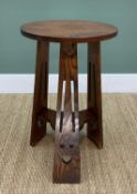 ARTS & CRAFTS LIMBERT-STYLE OAK LAMP TABLE, circular top above 3 vertically pieced plank legs with