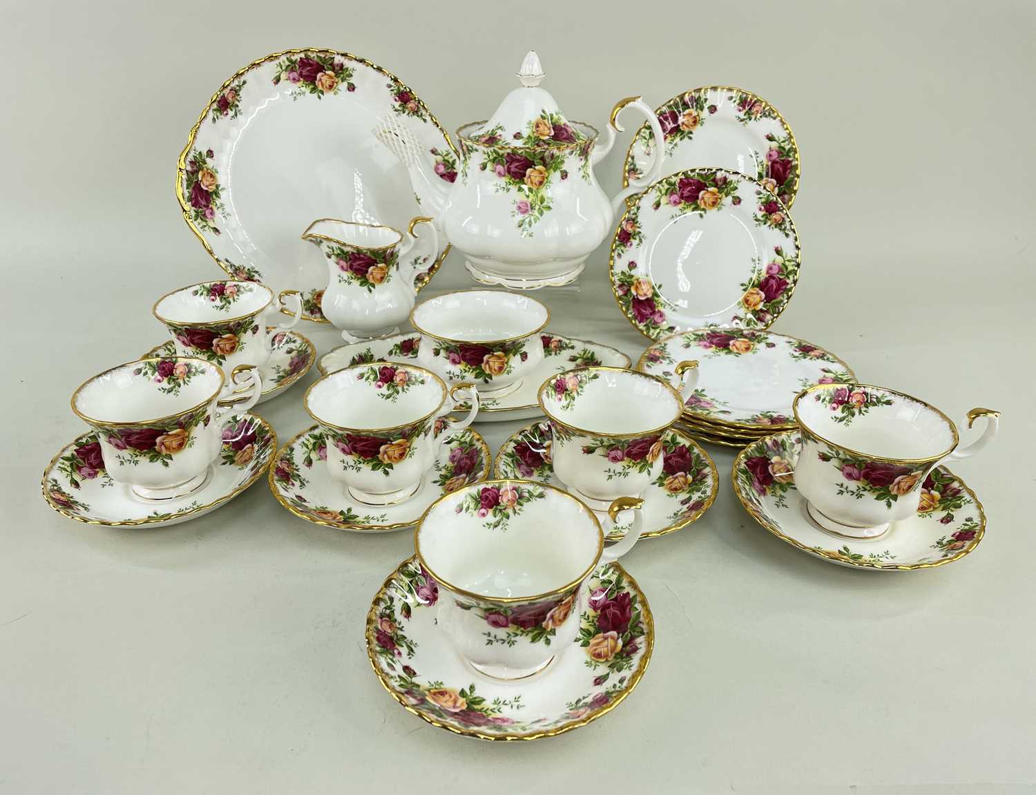 ROYAL ALBERT 'OLD COUNTRY ROSES' BONE CHINA TEA SERVICE FOR SIX (23) Comment: all 1st quality,