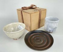 JAPANESE STONEWARE TEA CEREMONY WARES, 20thc, including set of 6 Kyoto 'mushroom' dishes, 12cm d. in