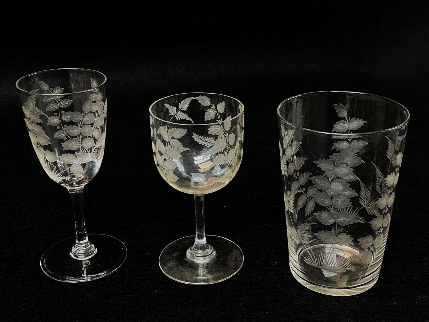 SUITE OF FOLIATE ENGRAVED GLASSWARE, comprising 8 sherry glasses, 6 port glasses and 6 water beakers - Image 2 of 2