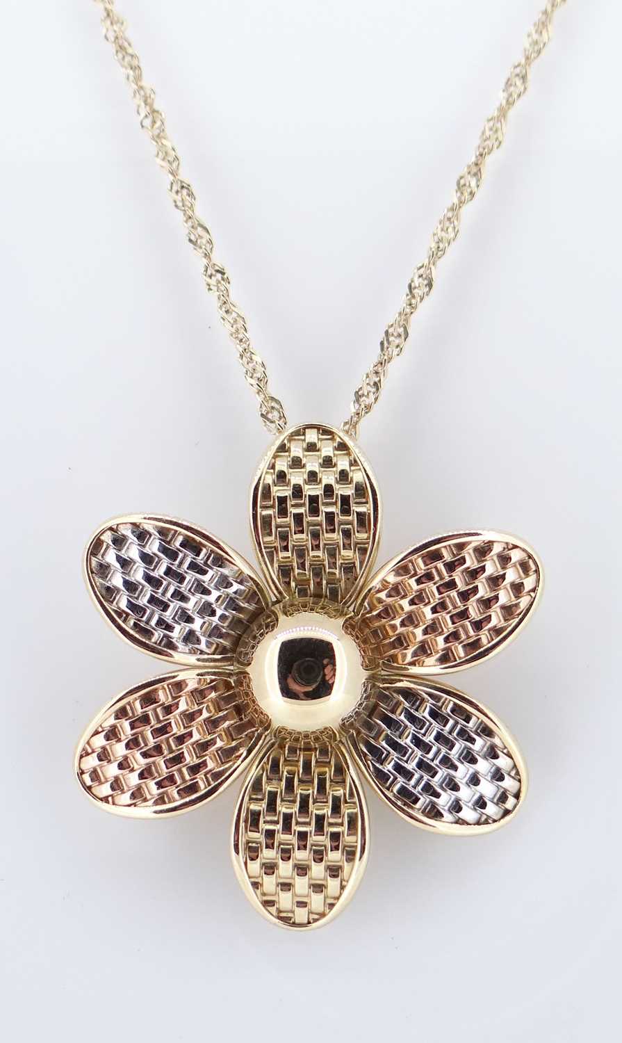 14CT TRI-COLOUR GOLD FLOWER HEAD PENDANT / BROOCH, stamped 'Milor 14kt Italy' on fine 9ct gold