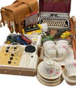 MIXED COLLECTABLES GROUP - to include a Royalite cased portable typewriter, cased Listwood Slim