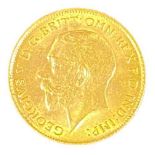 GEORGE V GOLD HALF SOVEREIGN - dated 1915, 4grms