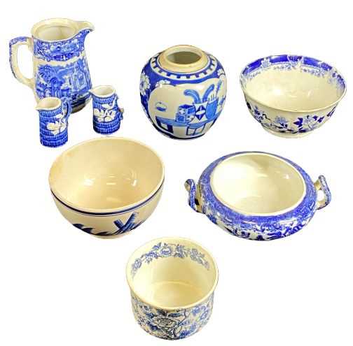 CHINESE, DELFT and other blue and white china items