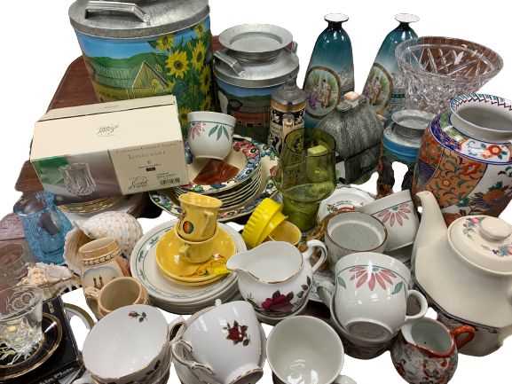 COLCLOUGH TEAWARE, Chokin, Royal Doulton, Seashells, Vienna type vases, similar porcelain and